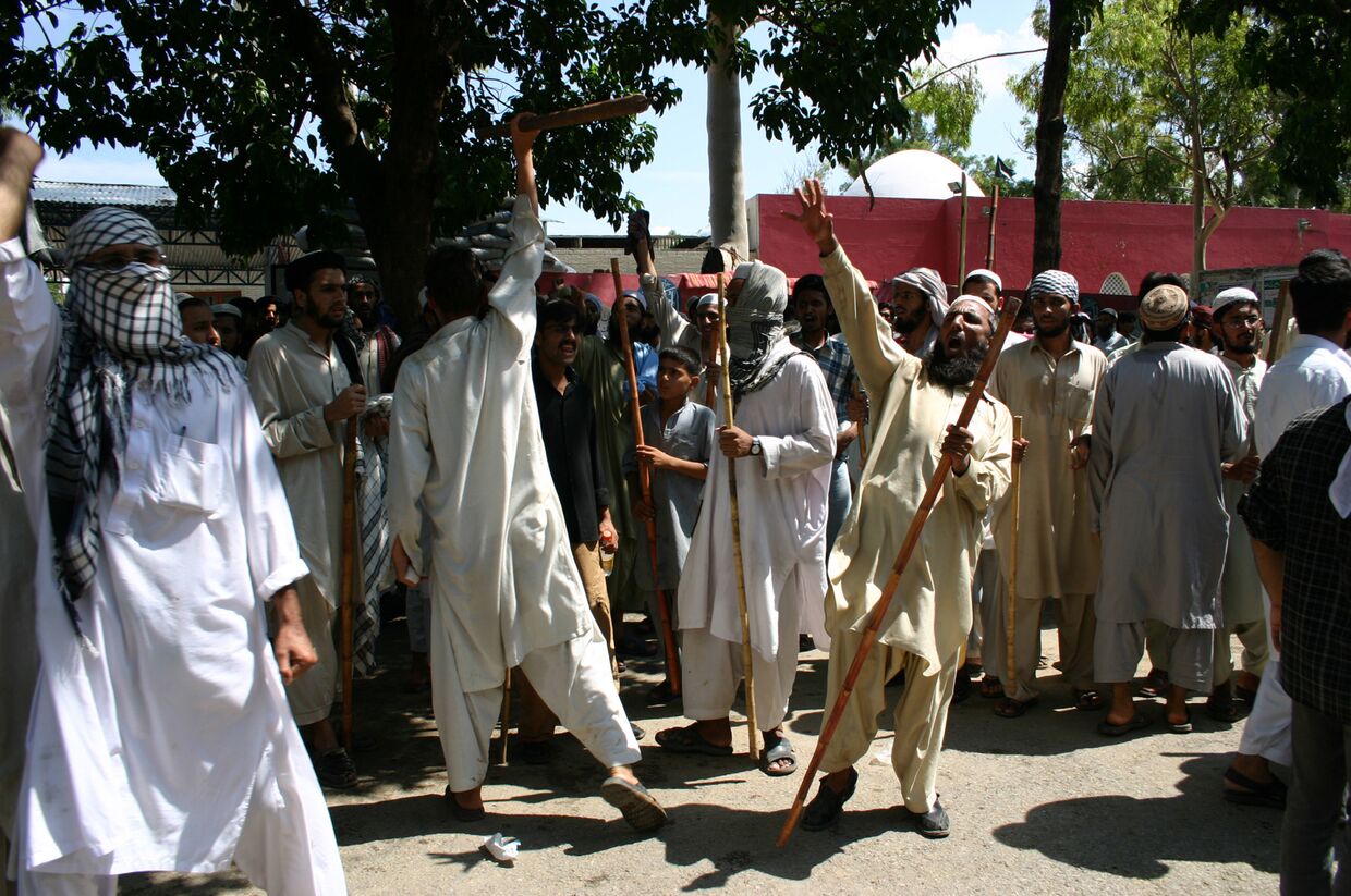 Противостояние радикальных исламистов и сил  правопорядка в Исламабаде