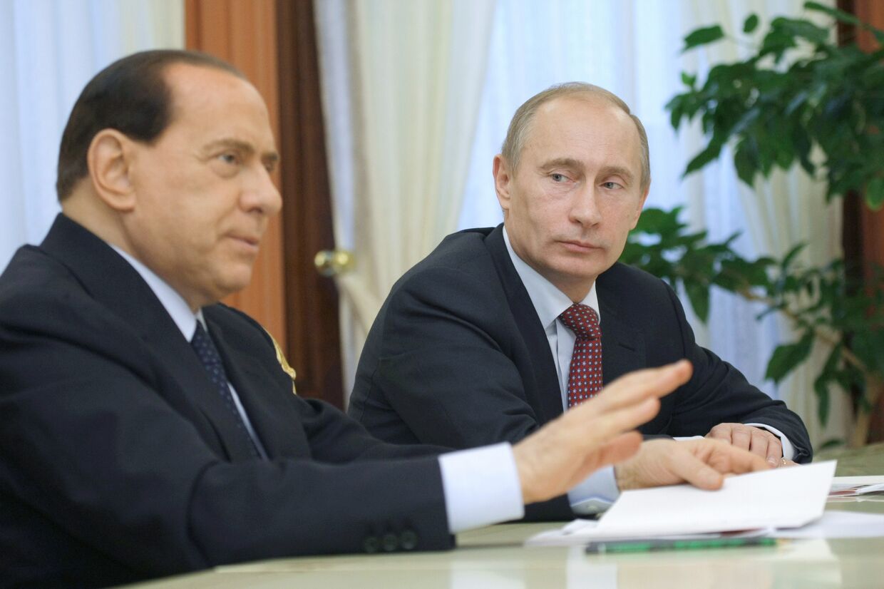 Премьер-министры России и Италии В.Путин и С.Берлускони провели встречу с главами российских компаний