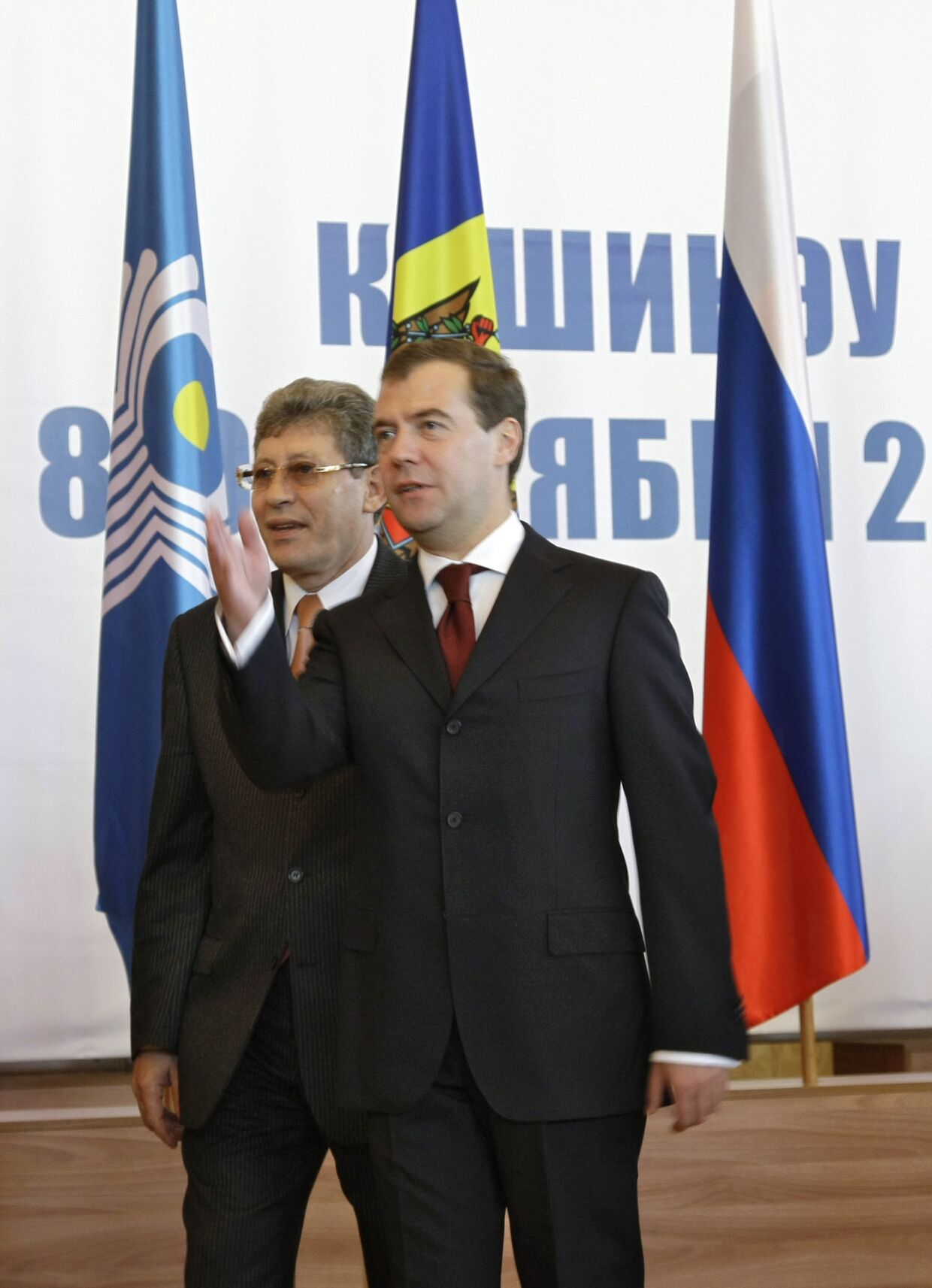 Президент РФ Д.Медведев на саммите СНГ в кишиневском Дворце республики