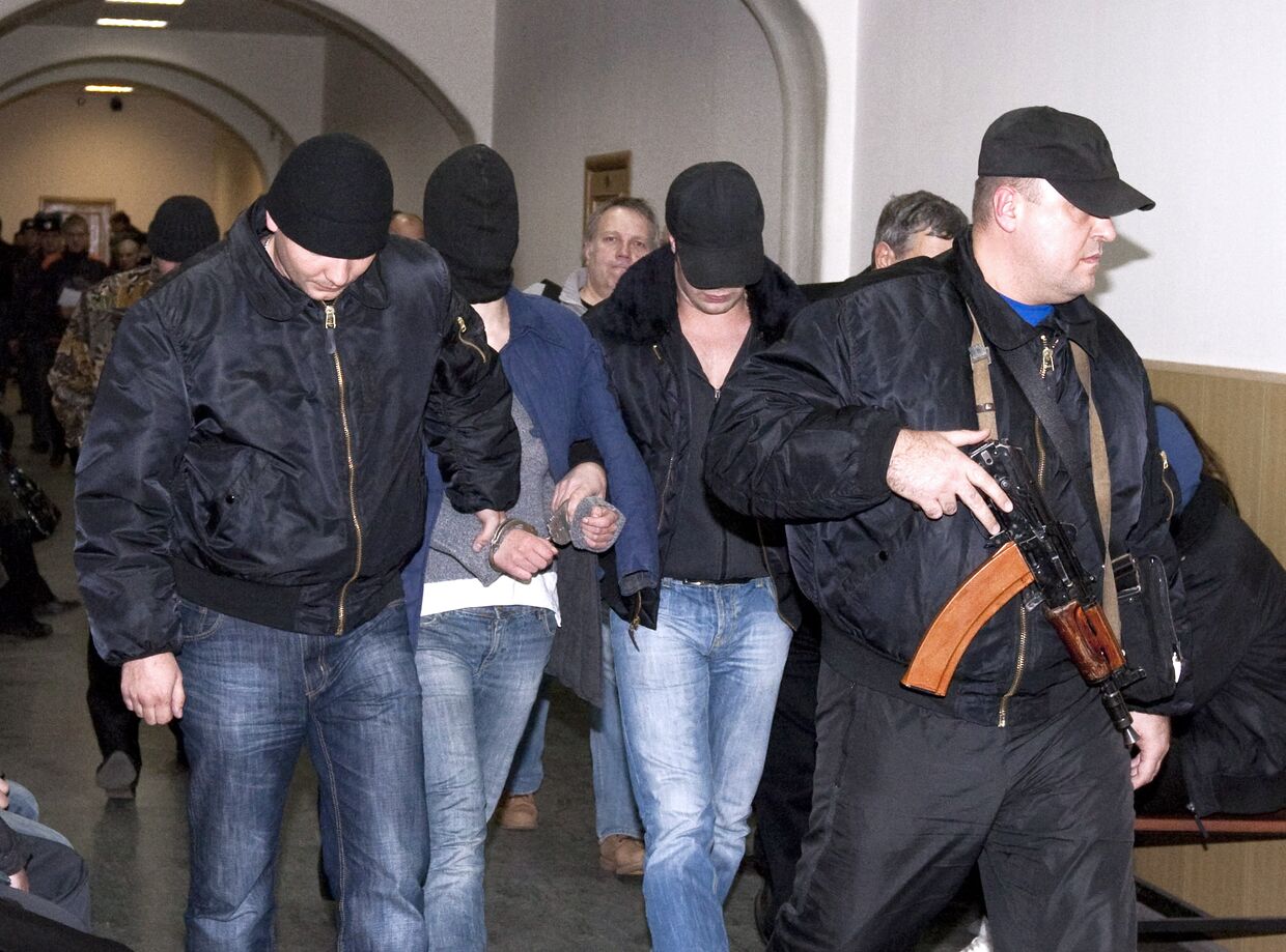 Арестованы обвиняемые в убийстве адвоката С.Маркелова и журналистки А.Бабуровой