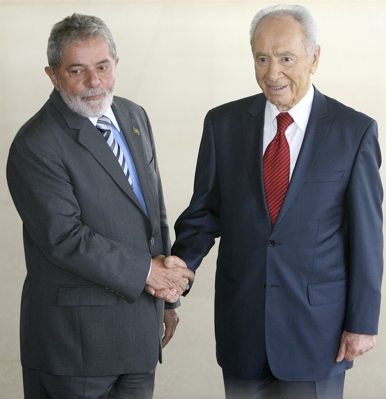 Встреча президента Бразилии Луис Инасиу Лула да Силвы с президентом Израиля Шимоном Пересом 