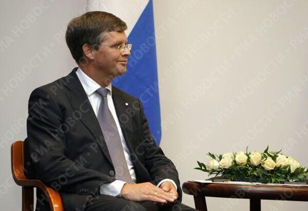 Ян Петер Балкененде во время беседы с премьер-министром РФ В.Путиным