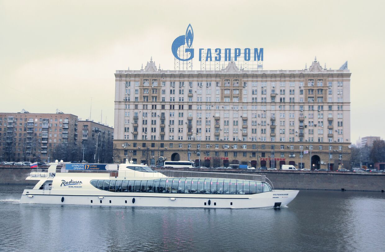 Всесезонные прогулочные яхты-рестораны начали курсировать по Москва-реке
