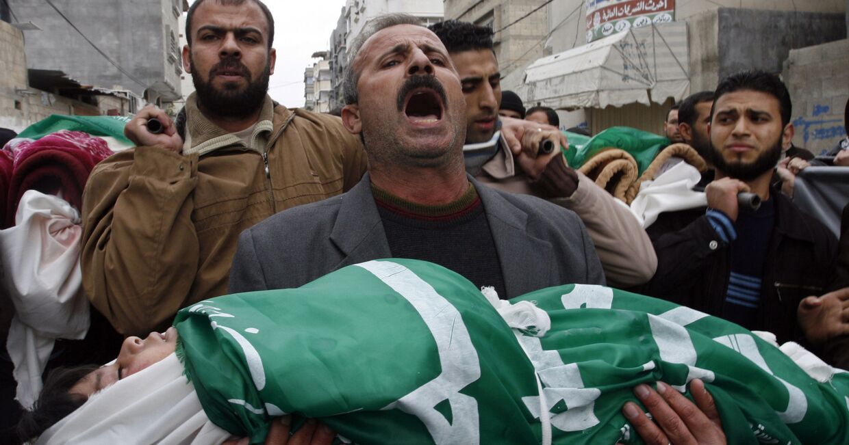 Во время похорон погибших в секторе Газа в результате авиаударов израильских ВВС