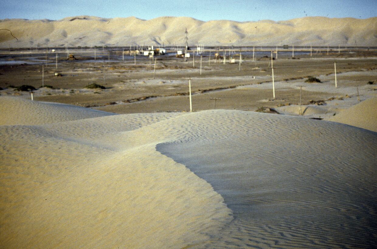 Район добычи газа в пустыне Каракумы