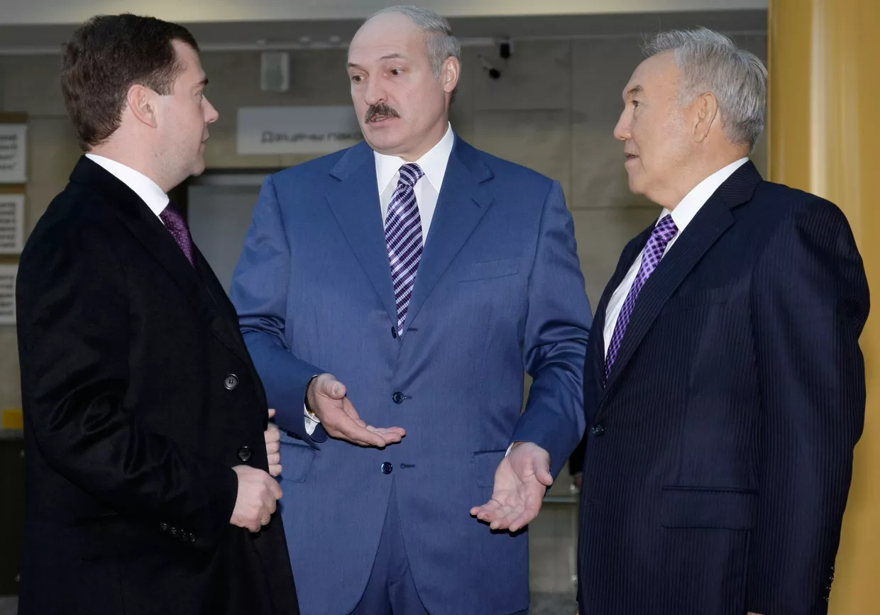 Президент РФ Дмитрий Медведев, президент Белоруссии Александр Лукашенко Президент РФ Дмитрий Медведев, президент Белоруссии Александр Лукашенко