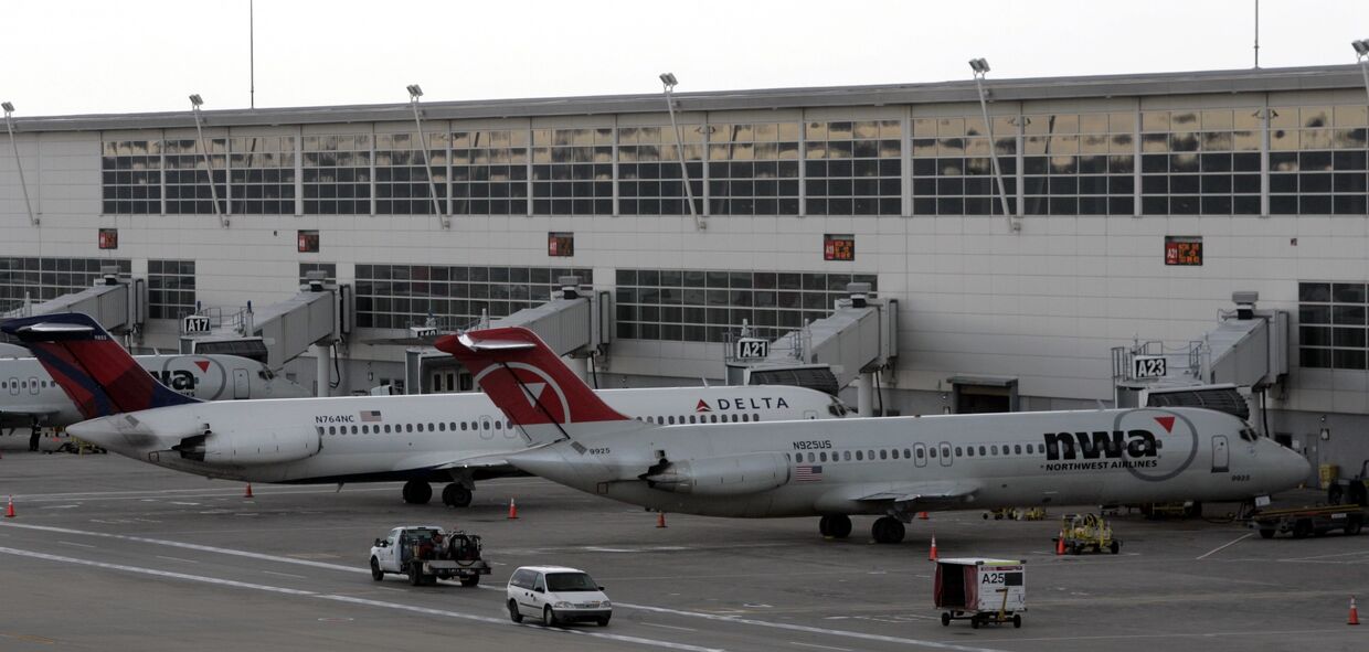 Попытка подрыва пассажирского самолета авиакомпании Northwest Airlines в аэропорту Детройта