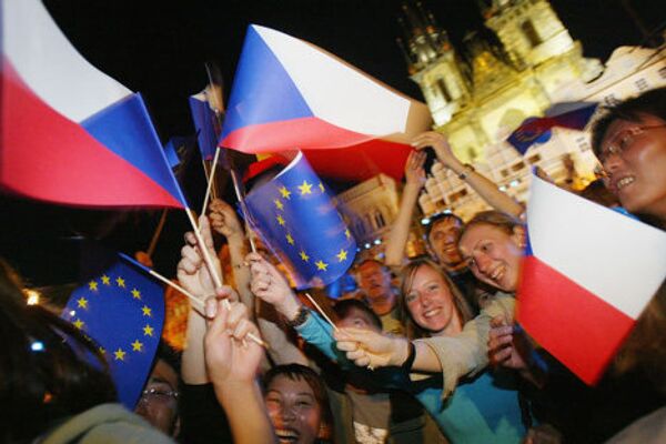 Wave of growth Присоединение Чехии к Евросоюзу