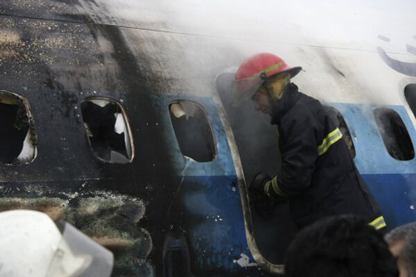 В Иране при приземление в город Мешхед загорелся самолет 
