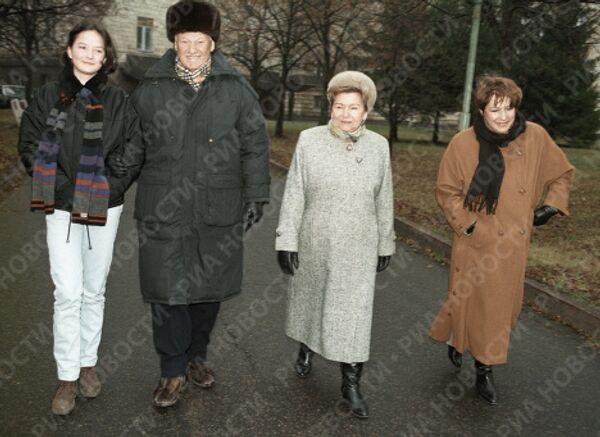 Борис Ельцин в кругу семьи