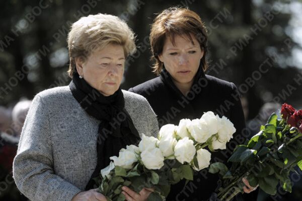Открытие памятника Б.Ельцину