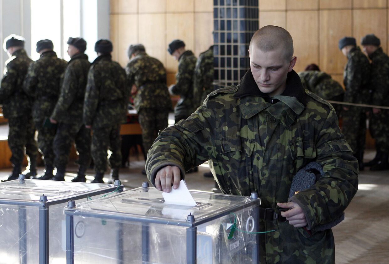 Голосование в военных частях страны
