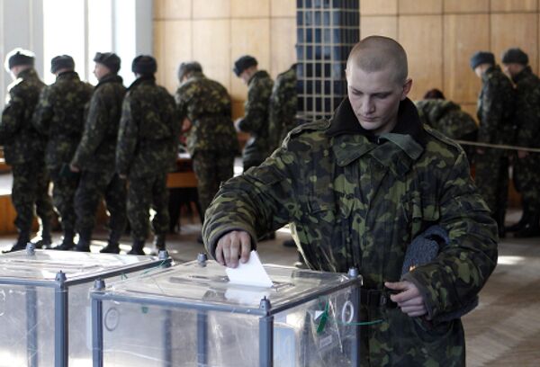 Голосование в военных частях страны