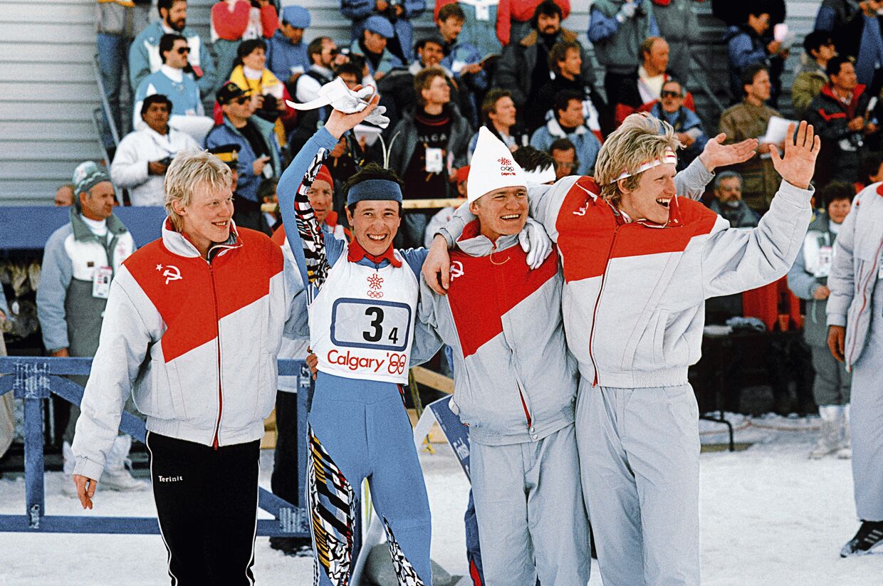 Команда советских биатлонистов на Олимпиаде в Калгари