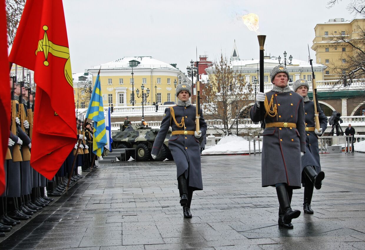 Празднуют ли 23 февраля на украине