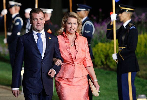 Светлана Медведева с супругом Дмитрием Медведевым перед началом приема в честь глав государств и правительств Группы двадцати