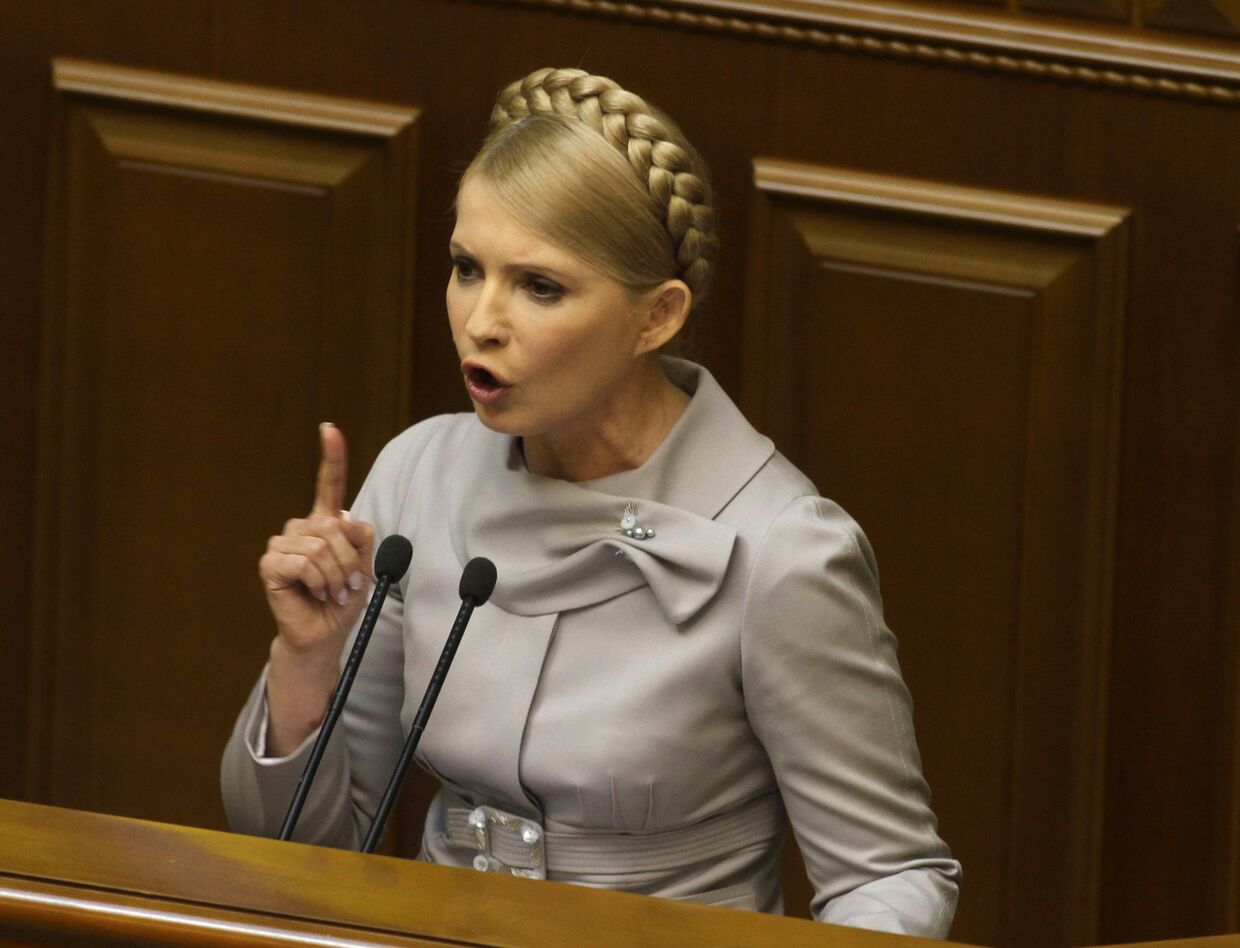 Тимошенко пообещала держать руку на пульсе Януковича