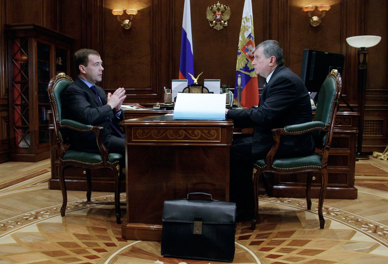 Встреча Дмитрия Медведева с Игорем Сечиным