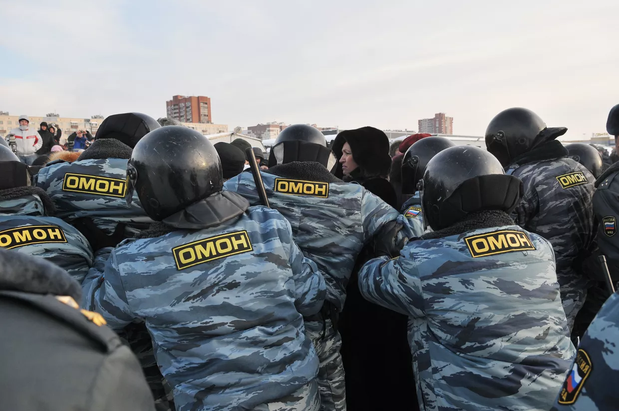 Выселение с Хасанского рынка в Санкт-Петербурге торговцев Выселение с Хасанского рынка в Санкт-Петербурге торговцев