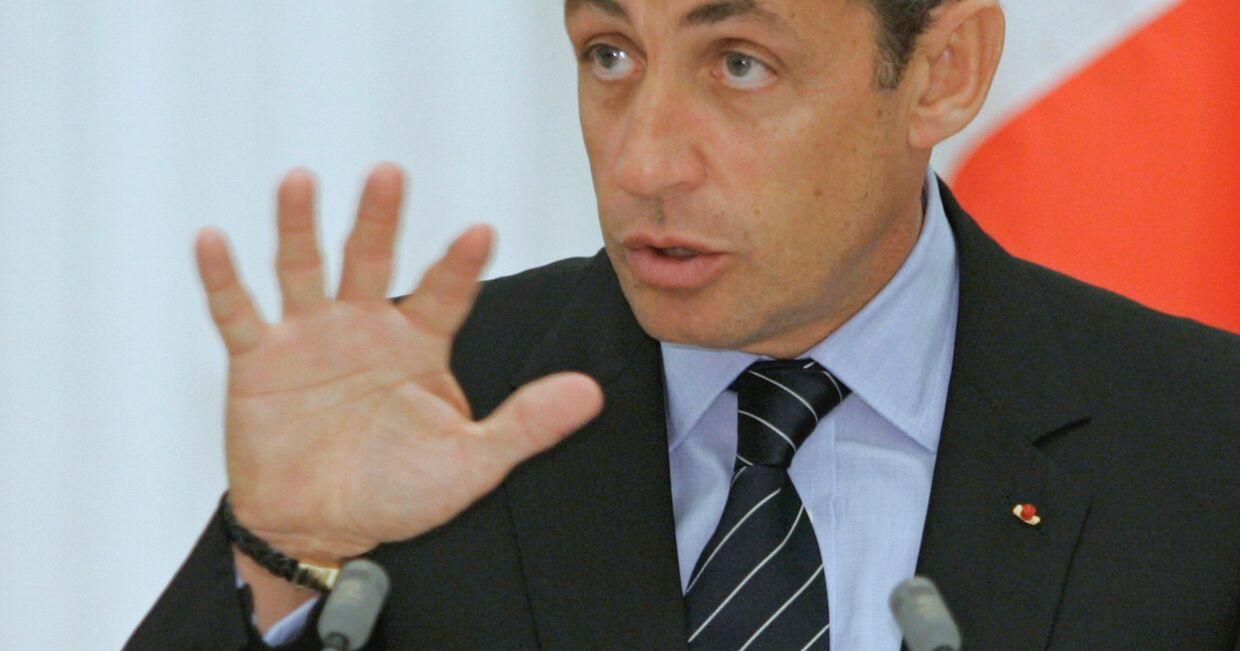 Президент Франции Николя Саркози во время пресс-конференции