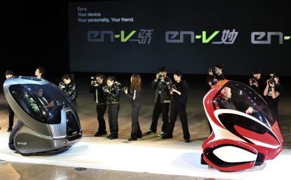 концерн General Motors представил три модификации нового концептуального автомобиля EN-V