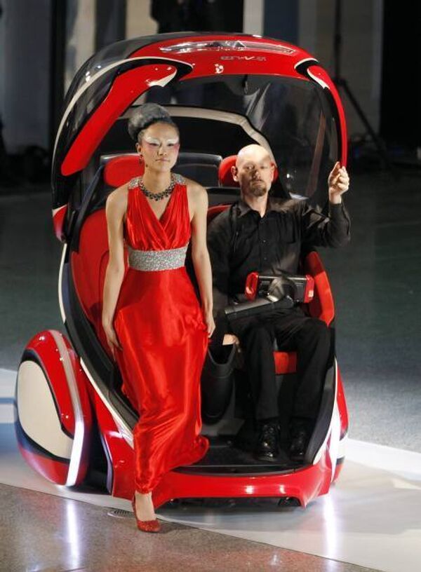 концерн General Motors представил три модификации нового концептуального автомобиля EN-V