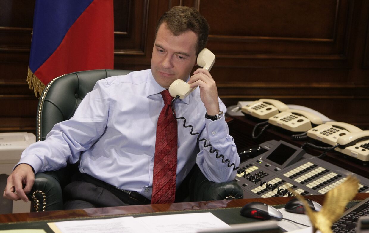 Президент РФ Д.Медведев провел телефонный разговор с президентом США Б.Обамой