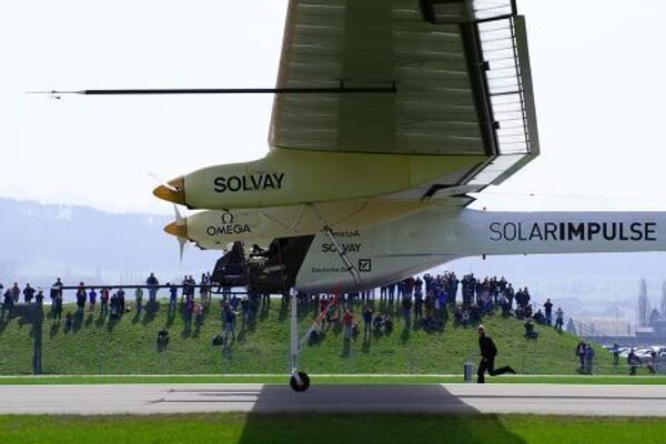 Первый длительный полет самолет на солнечные батареи Solar Impulse HB-SIA