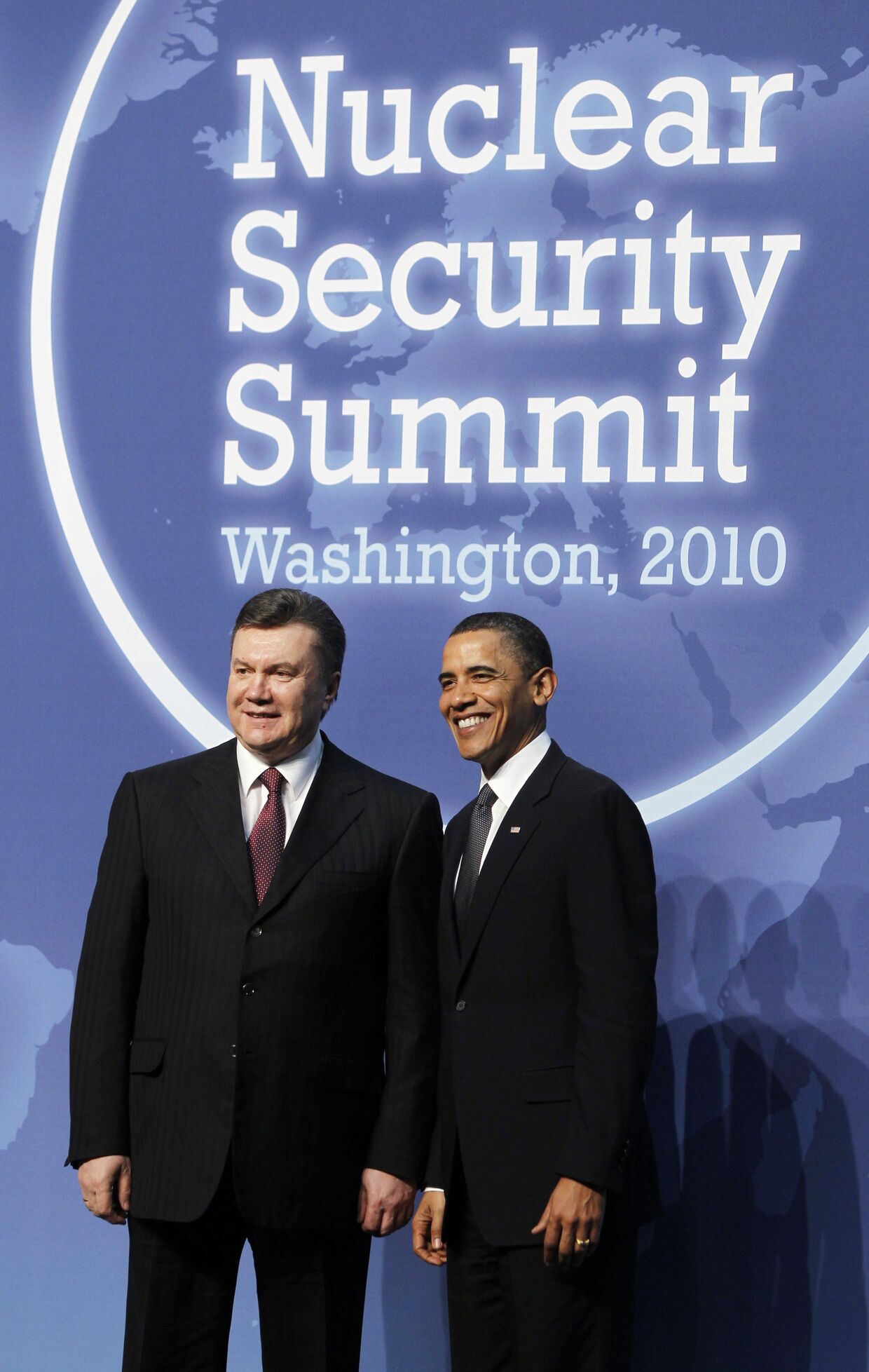 президент Барак Обама встретился с новым президентом Украины Виктором Януковичем