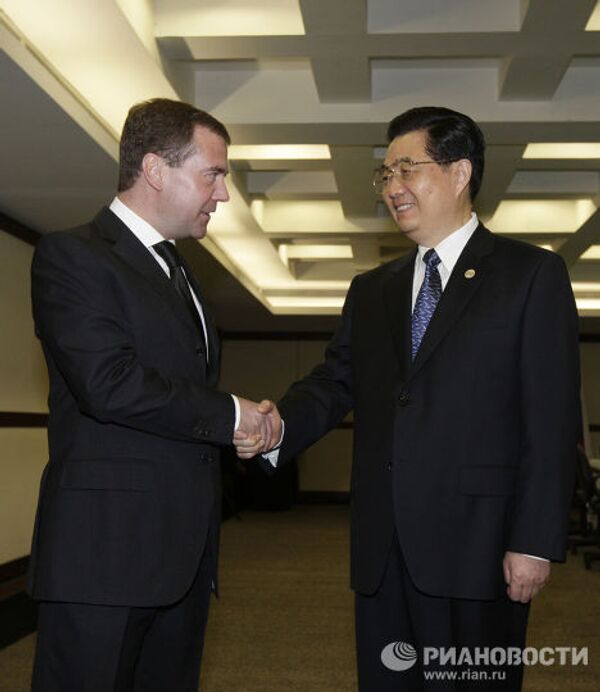 Президент РФ Д.Медведев и председатель КНР Ху Цзиньтао