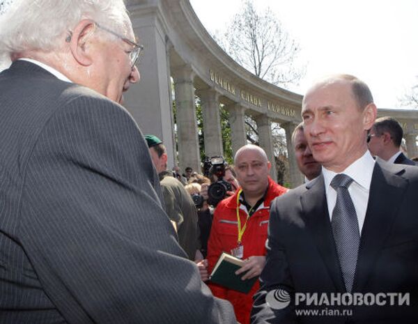 Владимир Путин побеседовал с ветеранами Великой Отечественной войны.