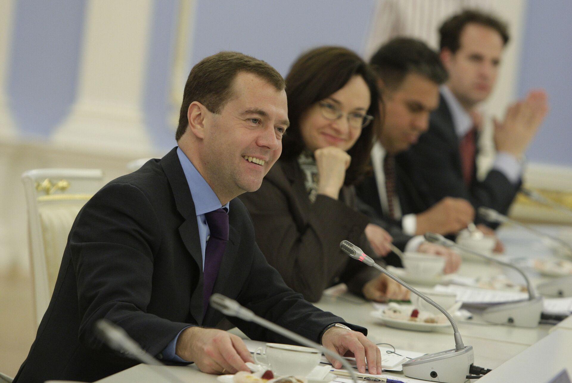 Западный мир политика. Эпоха глобализации. Кризисная дипломатия. Политика «кризисной дипломатии». Мировая политика.