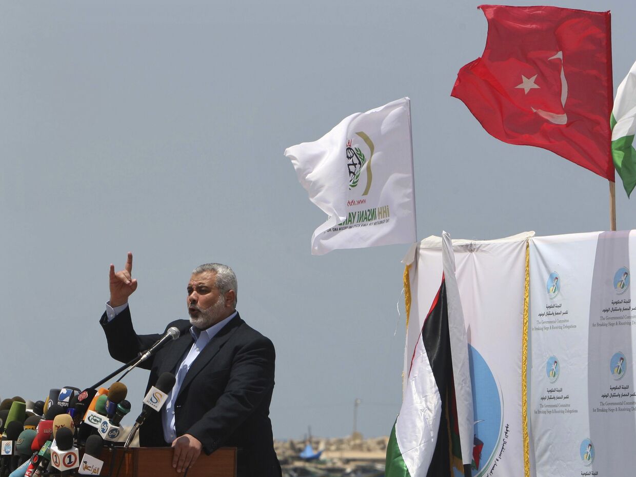 Глава ХАМАСа в секторе Газы Исмаил Хания выразил соболезнования премьер-министру Турции Реджепу Тайепу Эрдогану соболезнования в связи с гибелью турецких граждан в ходе штурма одного из судов флотилии свободы