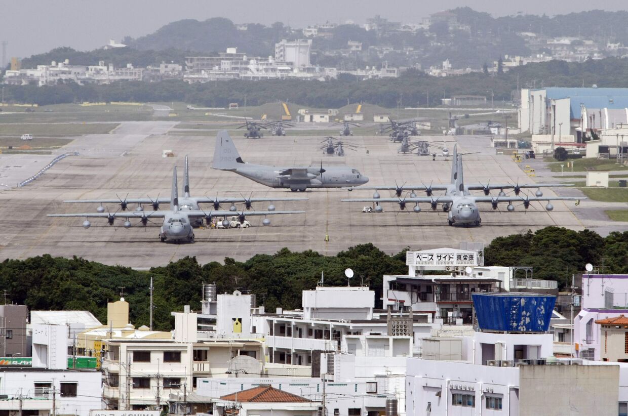перенос авиабазы «Футэмма», расположенной на самой Окинаве, на мыс Хэноко