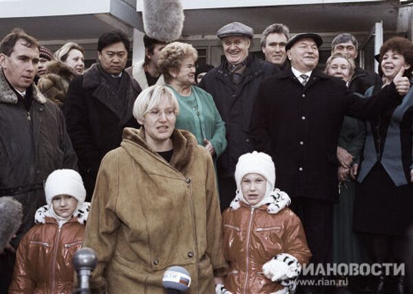 Мэр Москвы Юрий Лужков с супругой Еленой Батуриной и дочерьми 