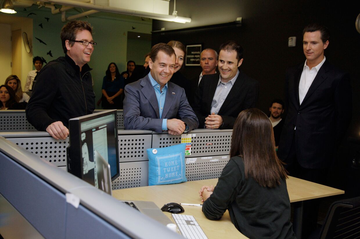 Дмитрий Медведев посетил штаб-квартиру компании Twitter