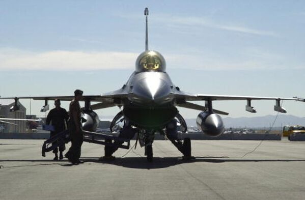 f-16d