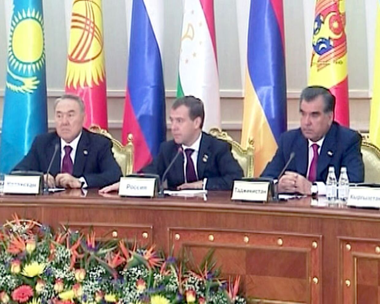 Медведев: кодекс ТС для РФ, Белоруссии и Казахстана вступает в силу