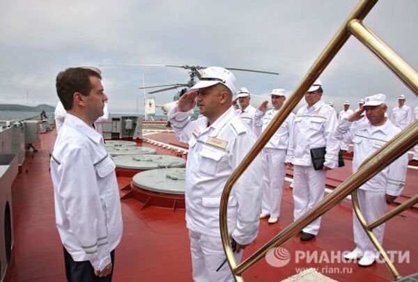 Президент РФ Д.Медведев наблюдал за ходом оперативно-стратегических учений Восток-2010