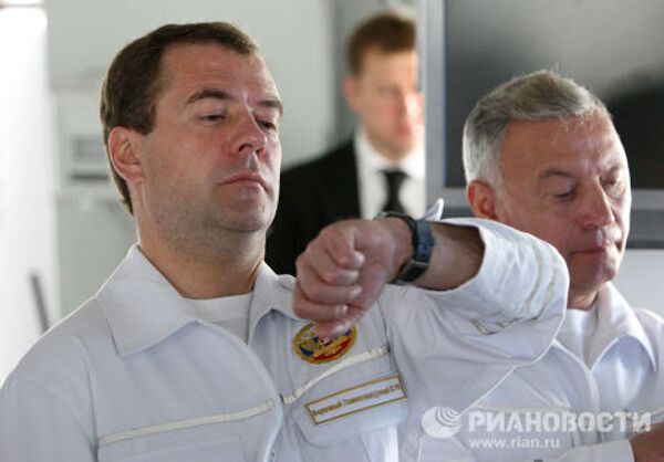Президент РФ Д.Медведев наблюдал за ходом оперативно-стратегических учений Восток-2010