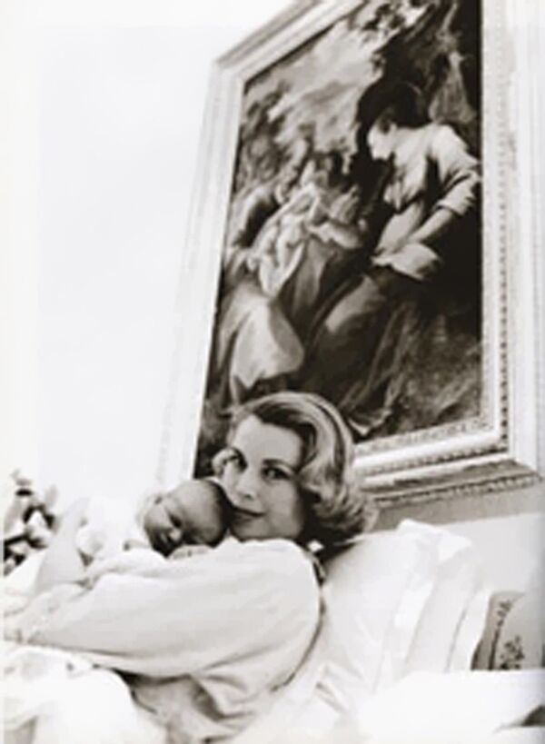 Грейс Келли с сыном будущим Князь Монако Альбер II