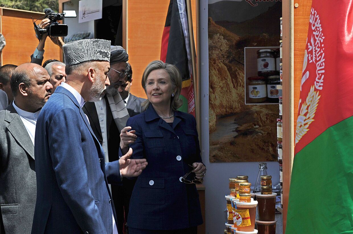 Хамид Карзай и Хиллари Клинтон в Кабуле