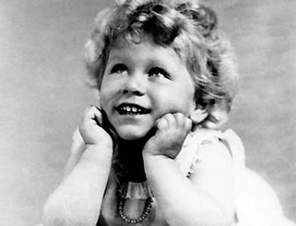Принцесса Елизавета в двухлетнем возрасте. 1928 год