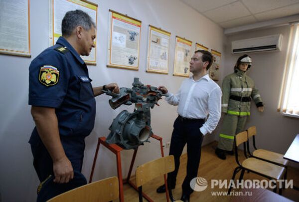 Дмитрий Медведев посетил пожарную часть № 35 в Имеретинской долине