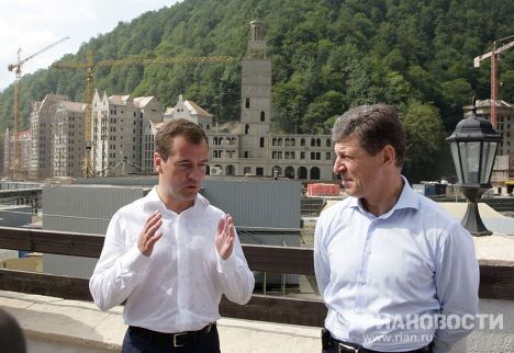 Дмитрий Медведев посетил строящийся горнолыжный курорт Роза Хутор