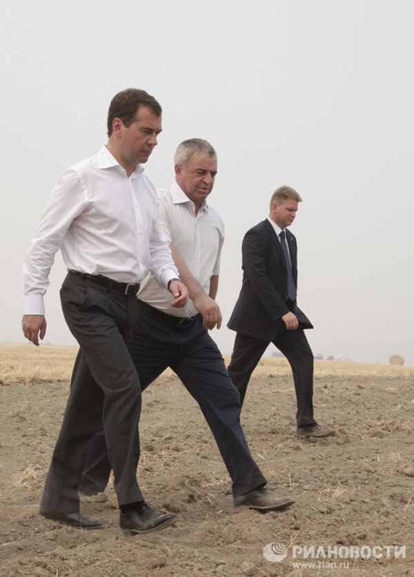Президент РФ Д.Медведев посетил деревню Малый Шаплак
