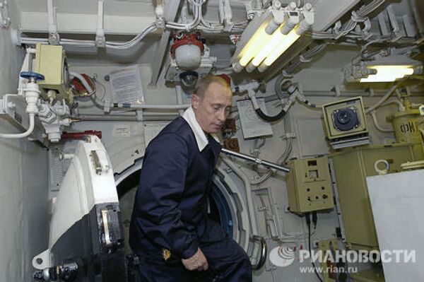 В.Путин на борту подводного крейсера Архангельск Северного флота