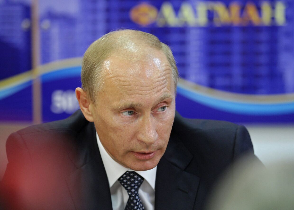 Премьер-министр РФ Владимир Путин провел совещание по вопросу О развитии жилищного строительства
