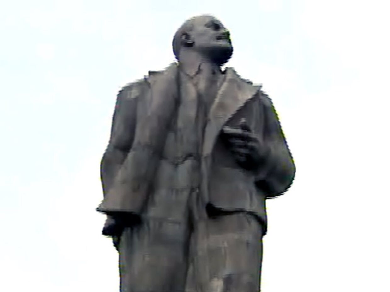 ИноСМИ__Во Франции поставили памятник Ленину