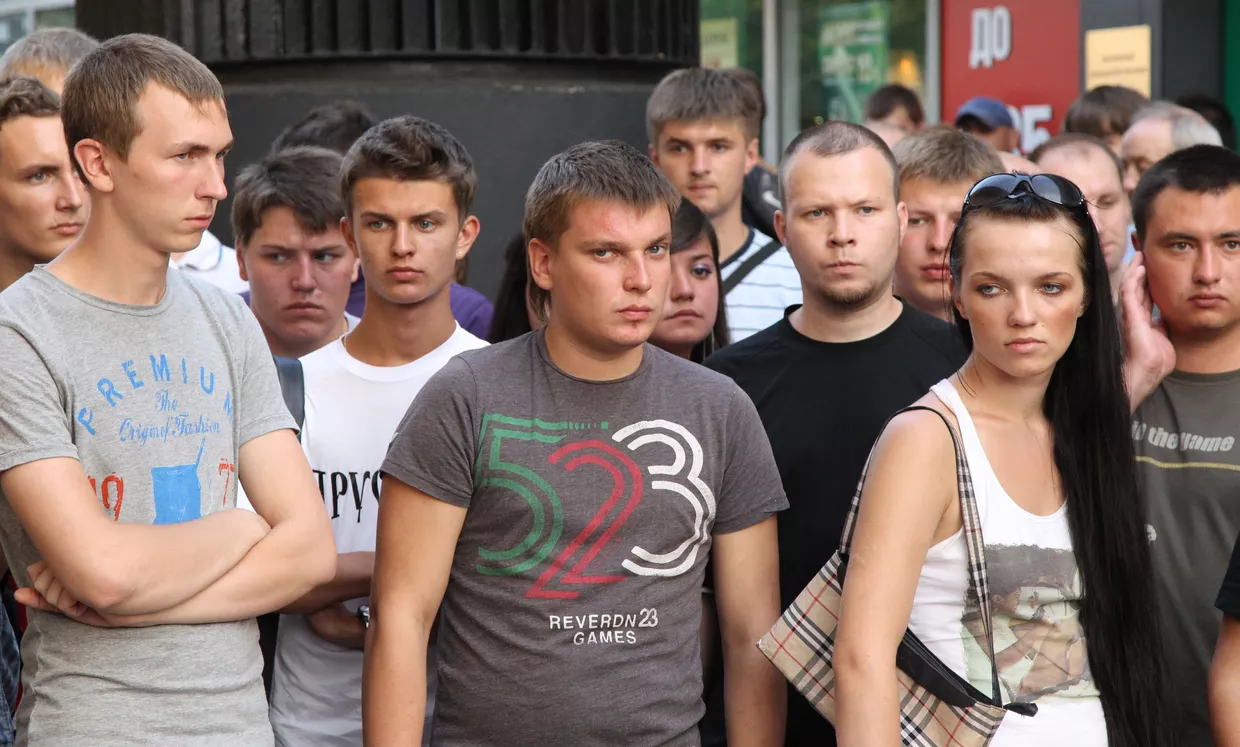Акция памяти убитого на Чистых прудах Юрия Волкова